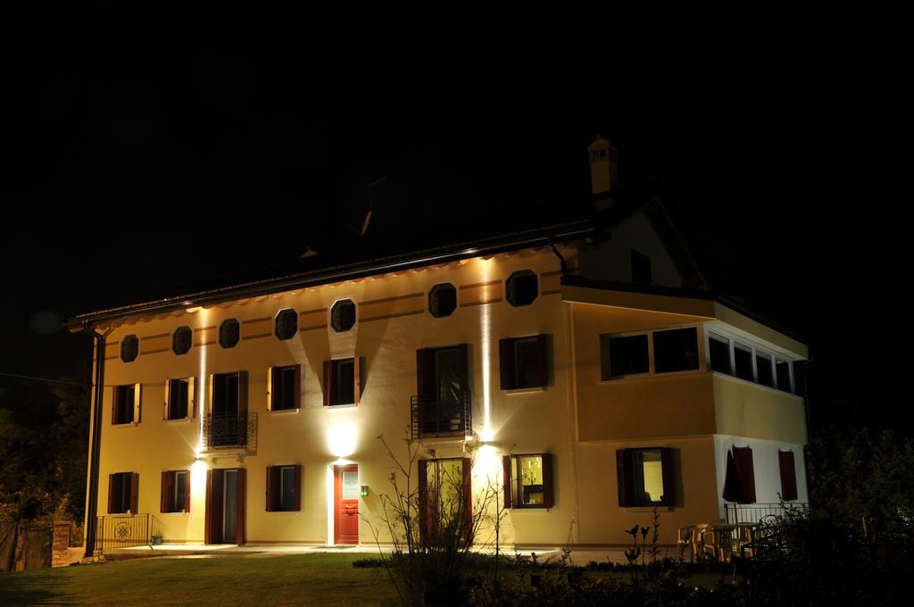 Casa Novecento Bed and Breakfast Feltre Exteriör bild