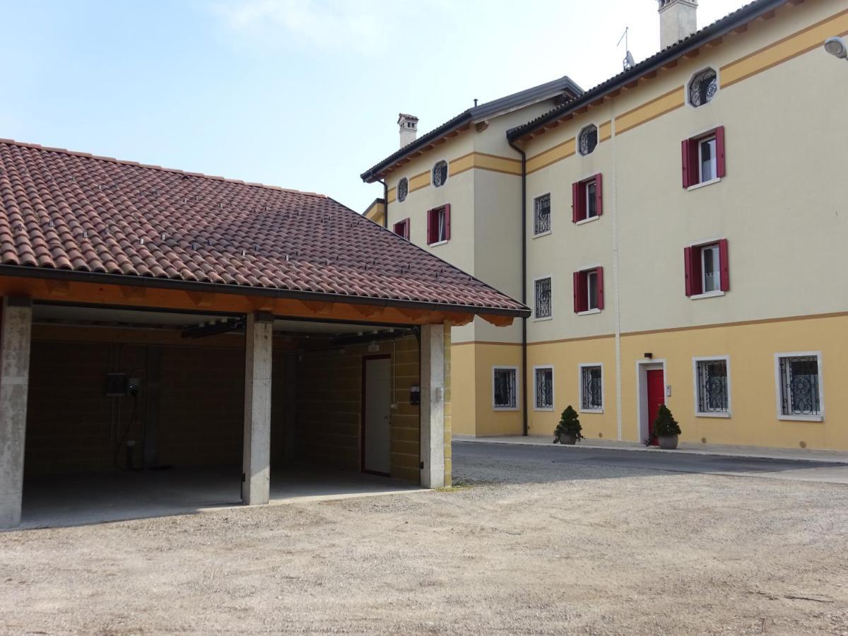 Casa Novecento Bed and Breakfast Feltre Exteriör bild